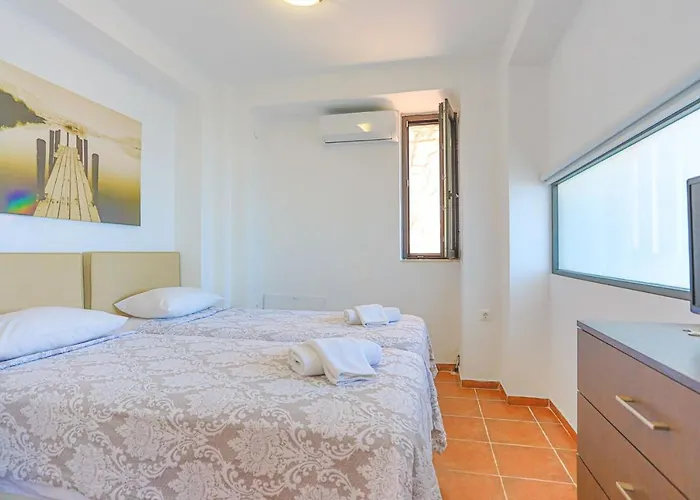 Kalma Dio Villa Nea Moudania