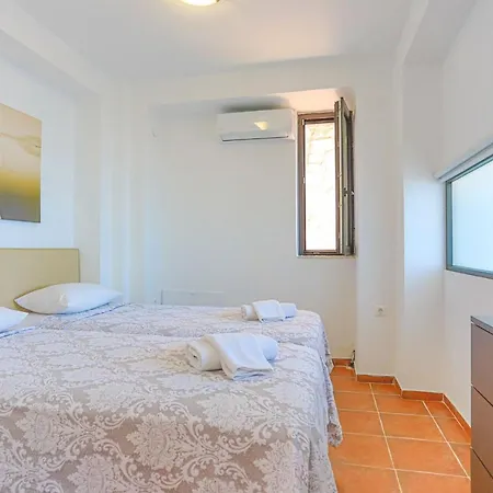 Kalma Dio Villa Nea Moudania