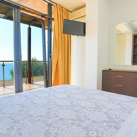 Kalma Dio ヴィラ ネア・ムダニア